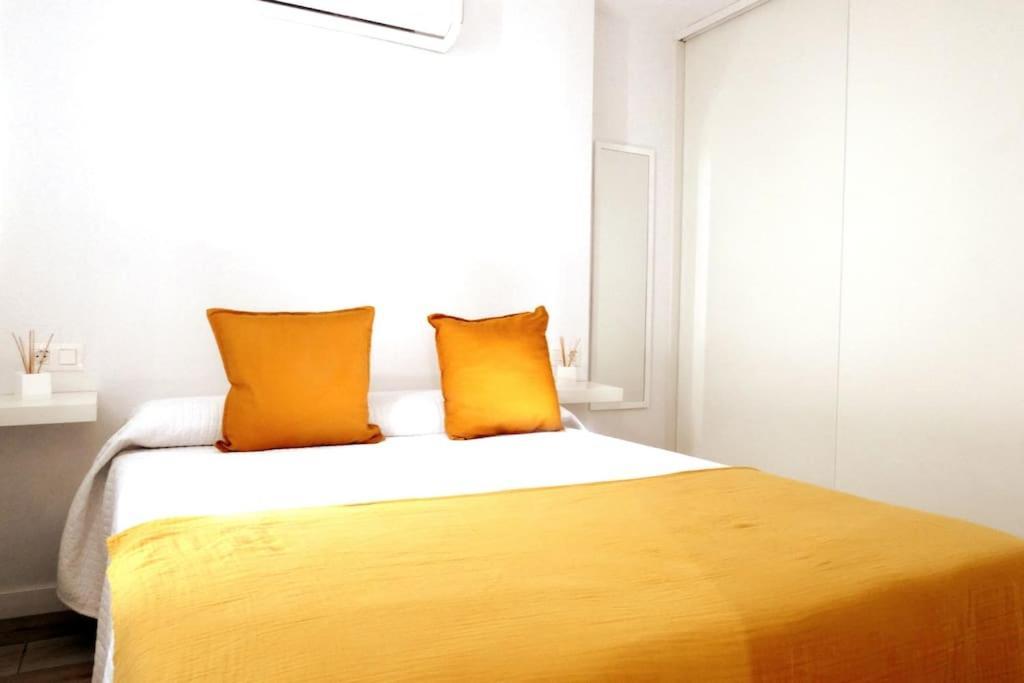 Newly Refurbished Beachfront Apartment. San Bartolomé Exterior foto